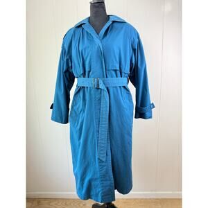 Women's Vintage London Club Trench Coat, Size 6P